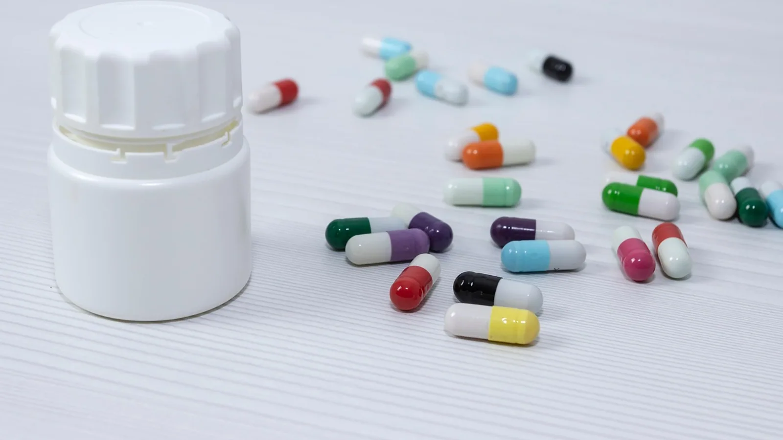Clavamox for Cats: Antibiotic Vet Guide