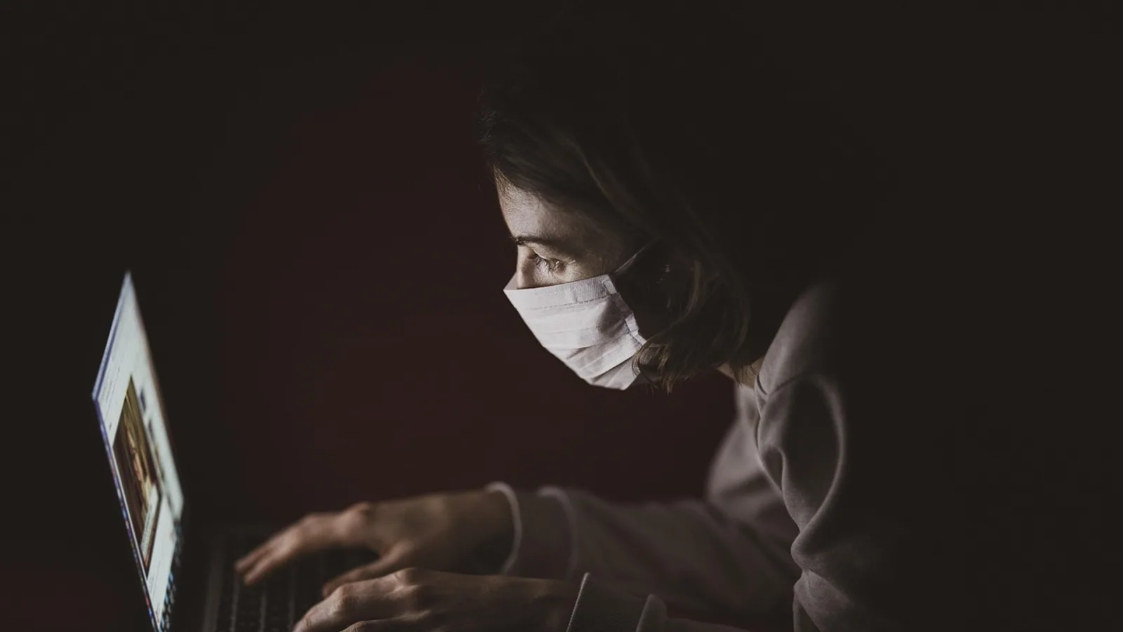 Viral Gastroenteritis Viruses in Animals and Humans