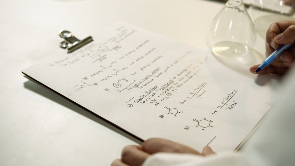 Data Presentation in Research: Tables, Figures, and Text