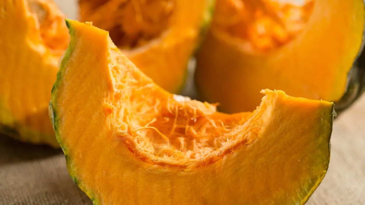 Can Dogs Eat Kabocha Squash? Skin, Seeds, and Safety
